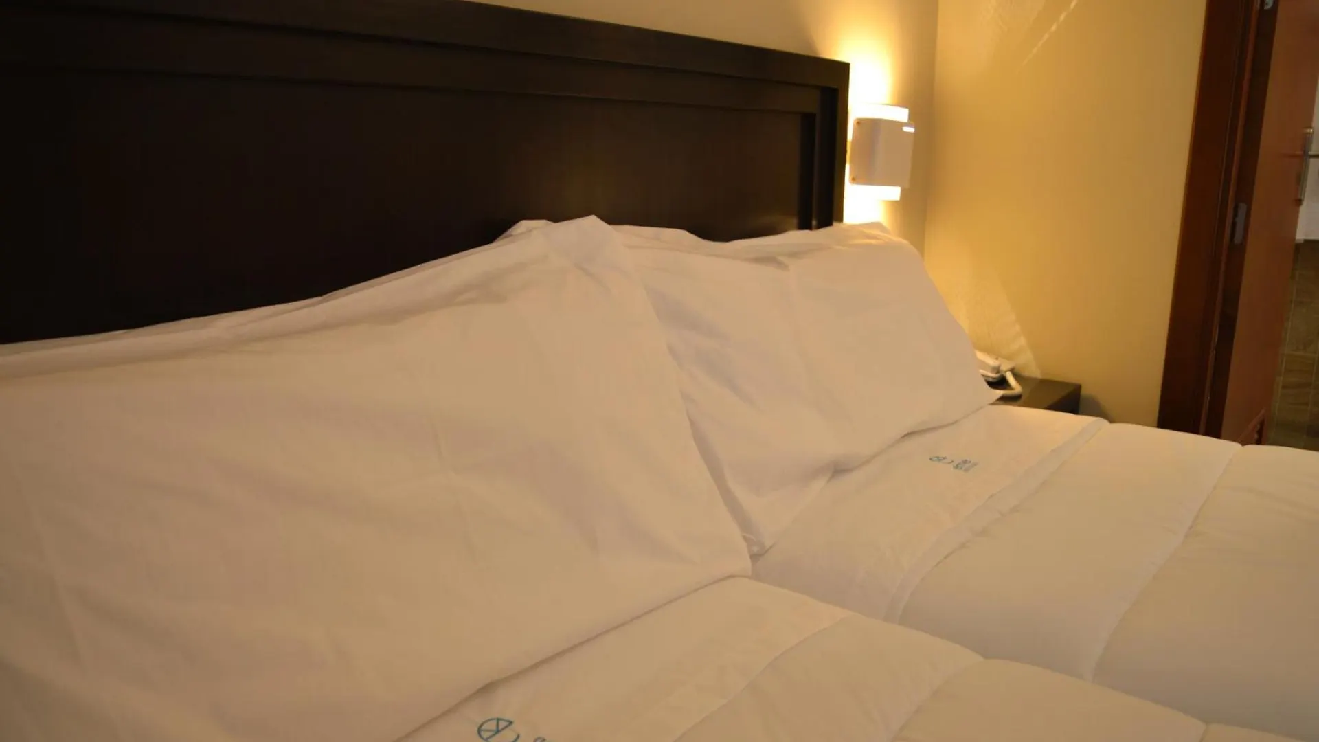 Hotel Baeza Monumental By Eme Hoteles