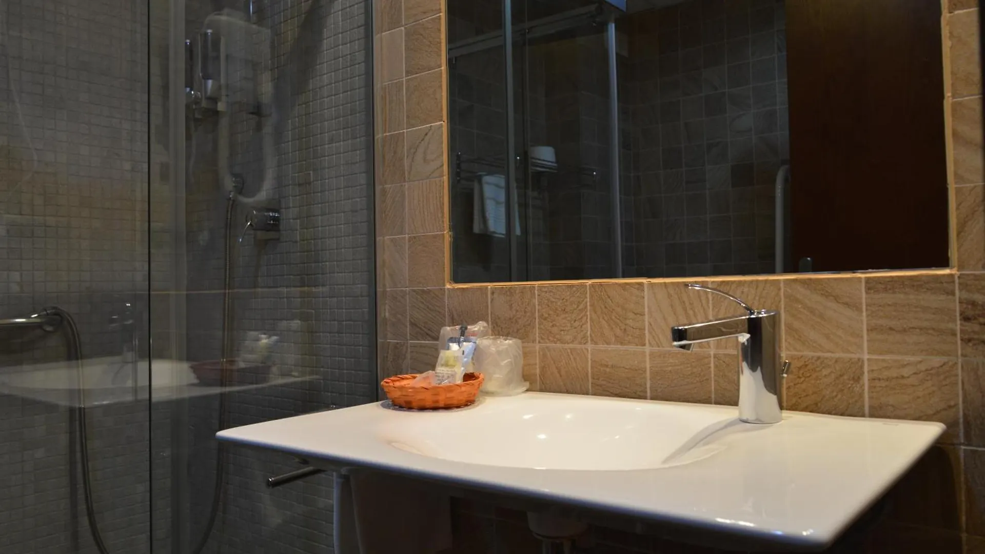 Hotel Baeza Monumental By Eme Hoteles
