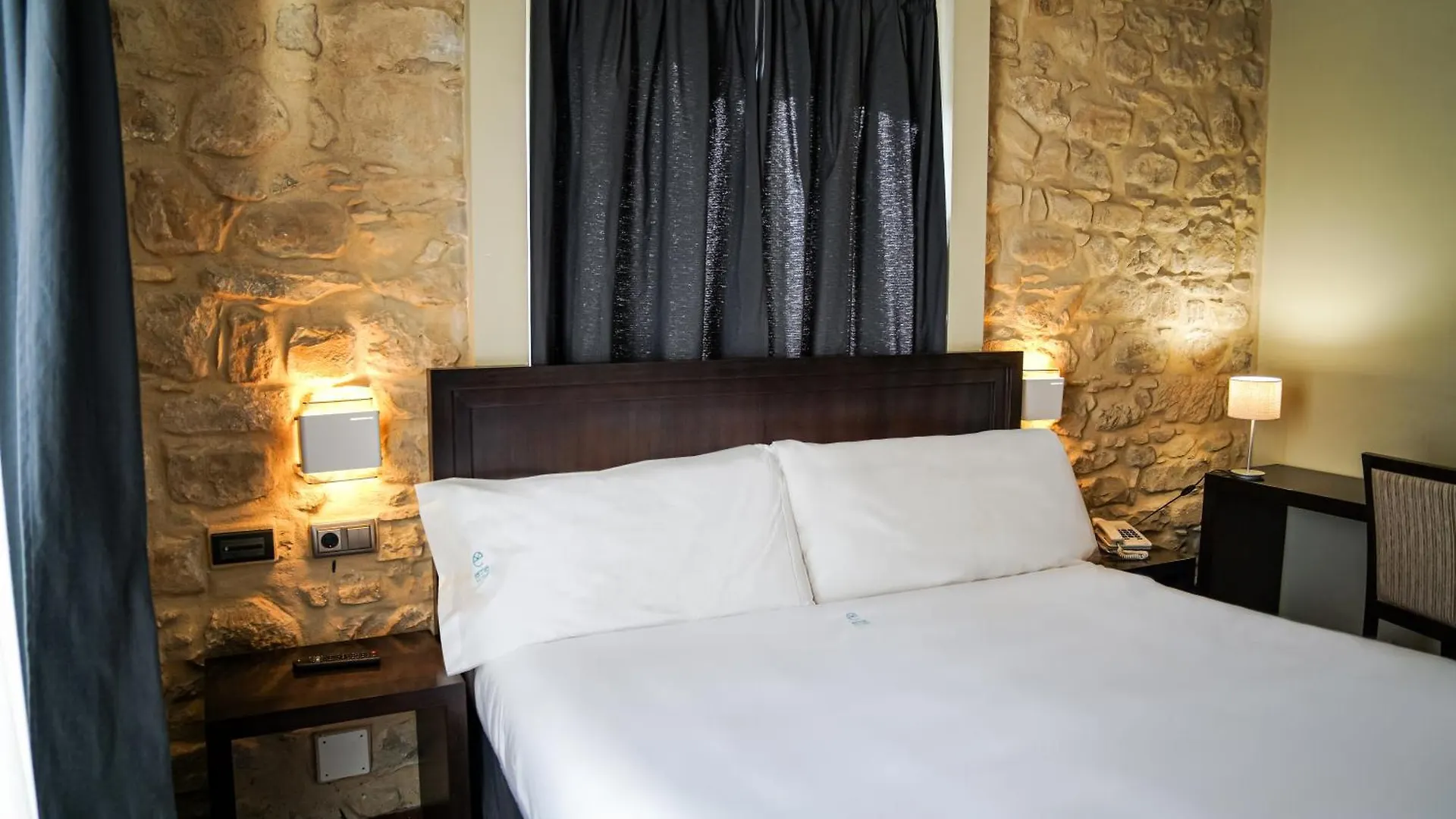 Hotel Baeza Monumental By Eme Hoteles